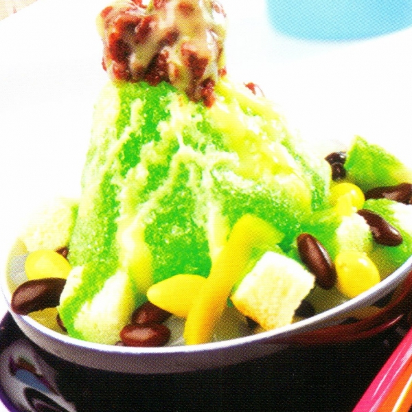 Ice Shave with Bread and Red Bean