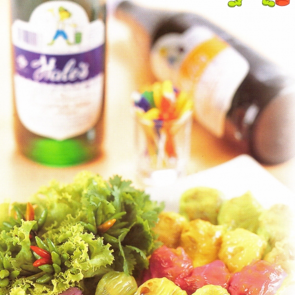 Thai Steamed Rice-Skin Dumplings