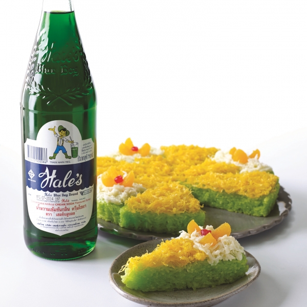 Cream Soda Sticky Rice with Sweet Egg Floss