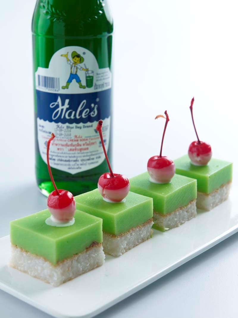 Thai Coconut Glutinous Rice Cakes